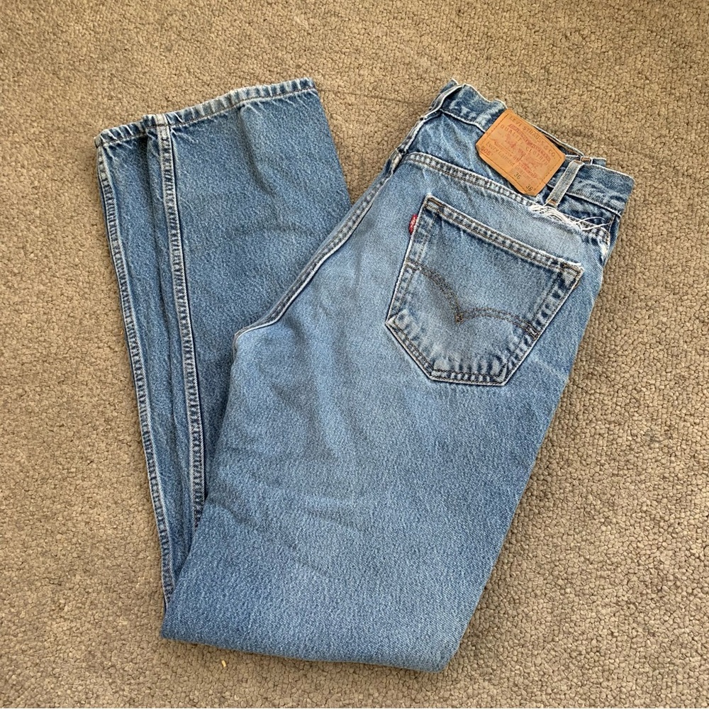Levi’s 505 Medium Wash Ripped